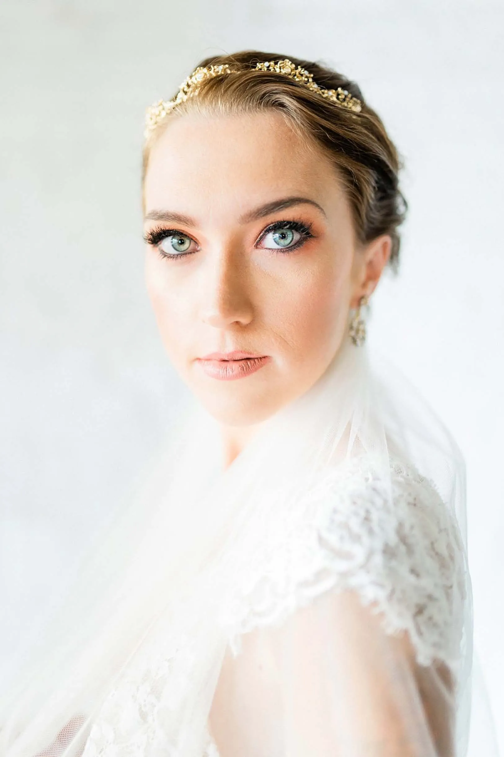 Calais Alencon French Lace Veil in Ivory