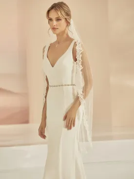 Fingertip Wedding Veil with Lace Edge, Ivory Tulle S409