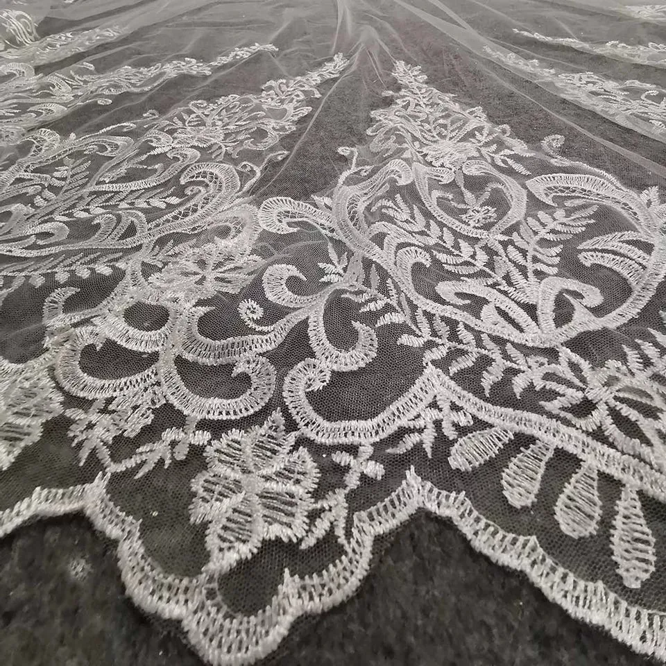 Long Lace Bridal Veil Wedding Veil with Comb