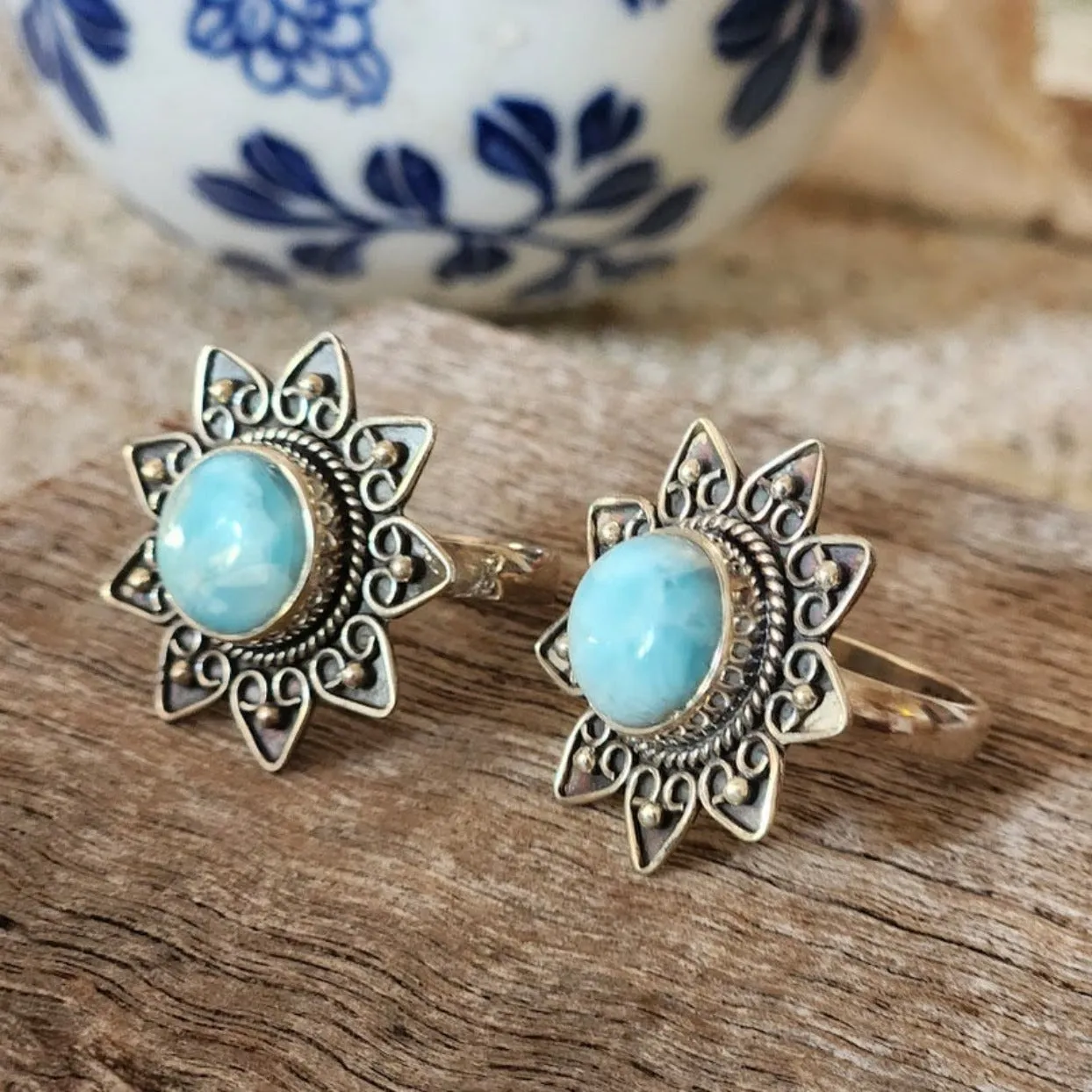 SUNFLOWERS - LARIMAR STONE FLOWER 925 RING